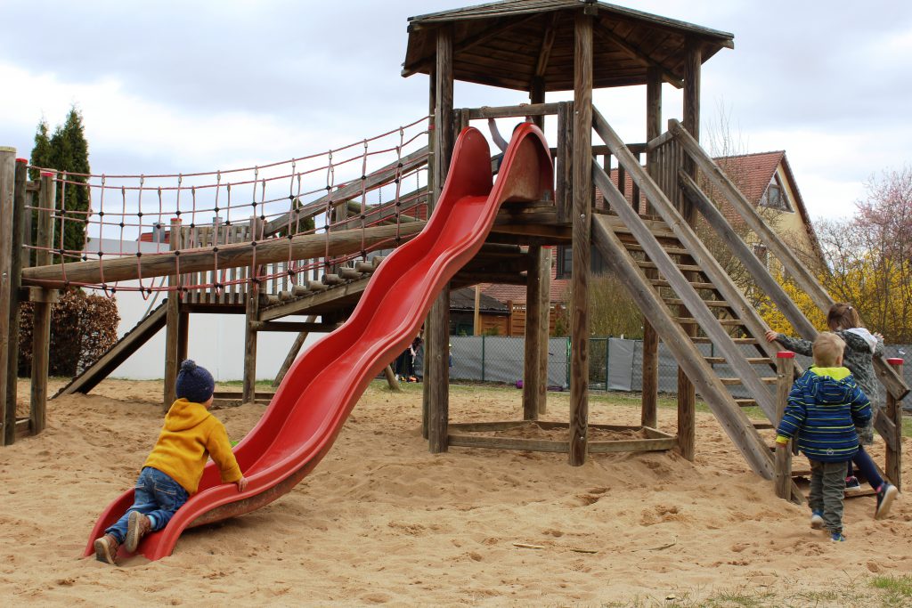 Spielplatz-Tour Weisendorf, Erlebniswandern mit Kindern in Franken, Landkreis ERH